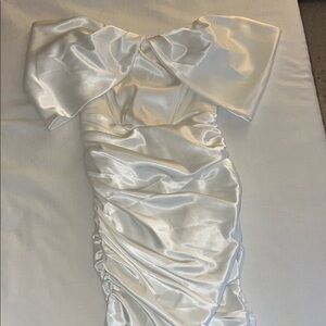 Elegant White Satin Dress with Bow Sleeves